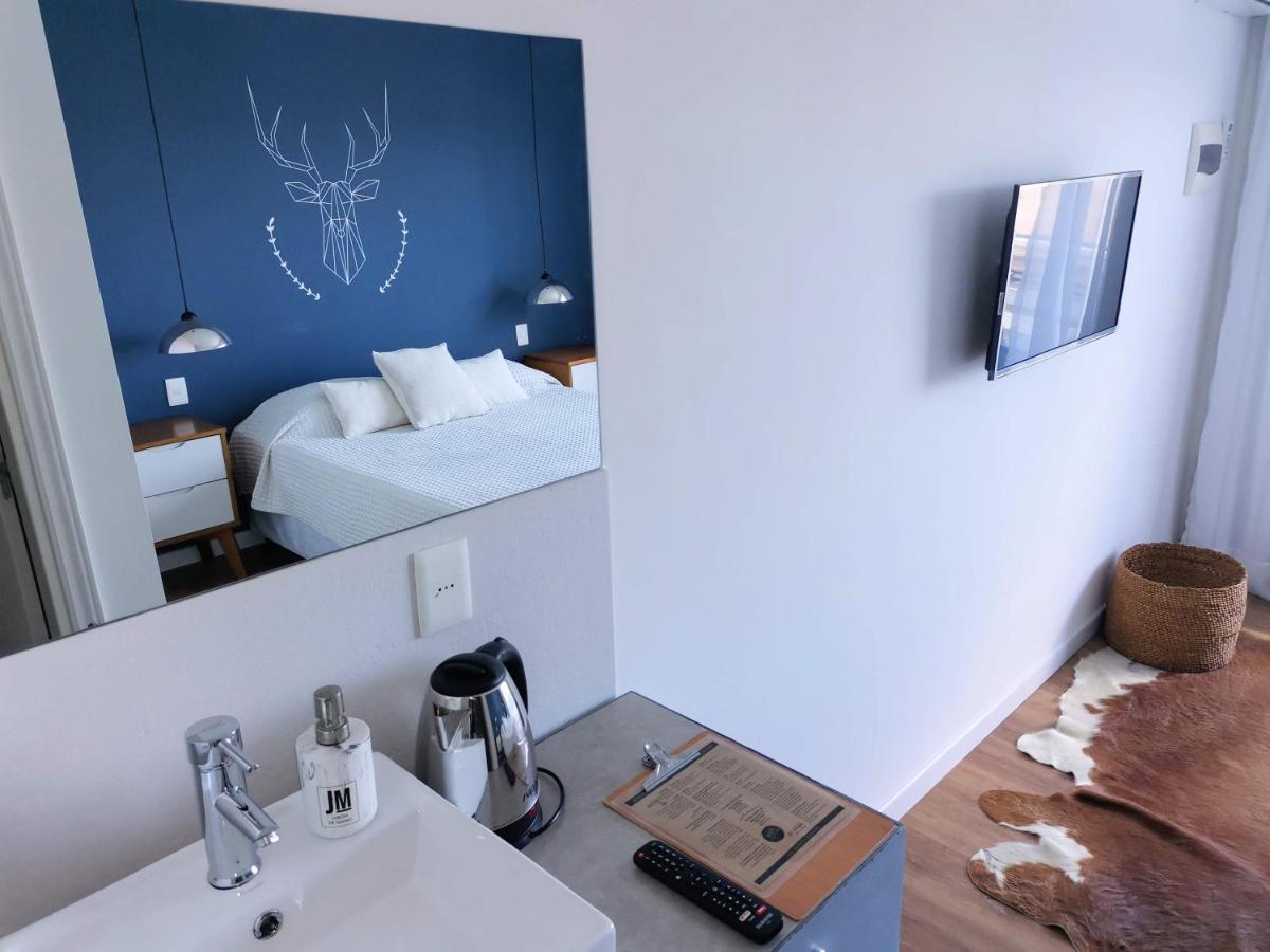 Quarto Duplo com Vista da Piscina